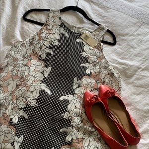 Max Studio top size L . NWT